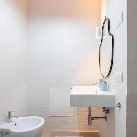 Maison Blaesia - Beachfront Modern Sea Loft דירה