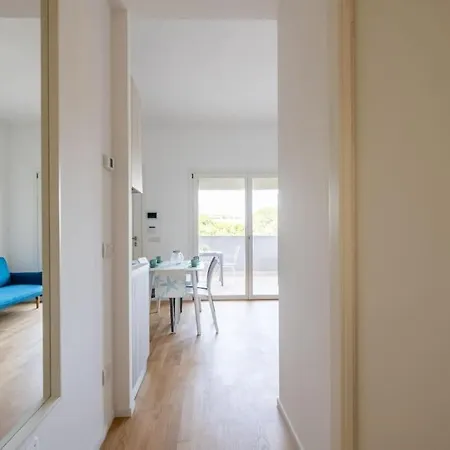 Daire Maison Blaesia - Beachfront Modern Sea Loft